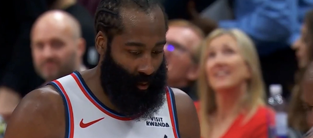 雷竞技资讯-末节+加时豪取16分！单核哈登31+10加时拿下东部第4 快船14战12胜