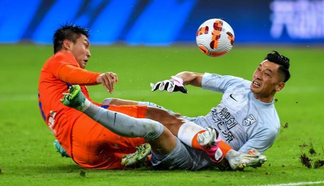 雷竞技赛事-四外援难擒单外援 中超天王山之战泰山没赢就是输